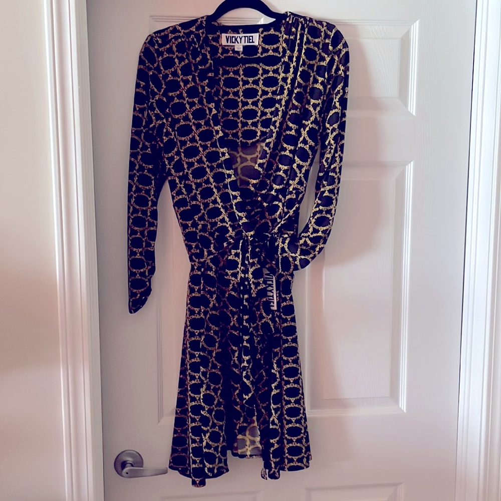 Vicky Tiel gold chain print black wrap dress-new with tags